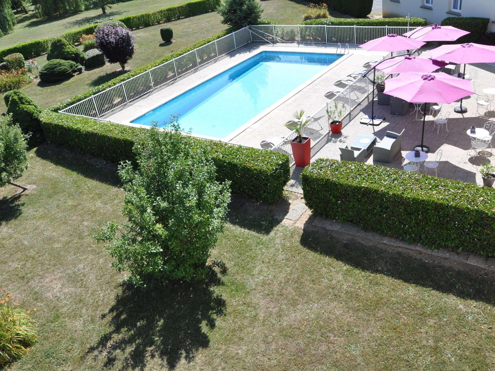 Hotel Ibis Styles Gien Exterior foto